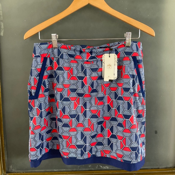 epny Dresses & Skirts - EPNY Golf Skort NWT Geometric Print Performance Skirt Size M